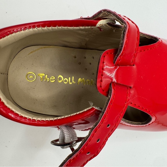 The Doll Maker Toddler Girl 9 Red Patent Leather Dress Shoes w/ Strap Mary Janes - Picture 5 of 6
